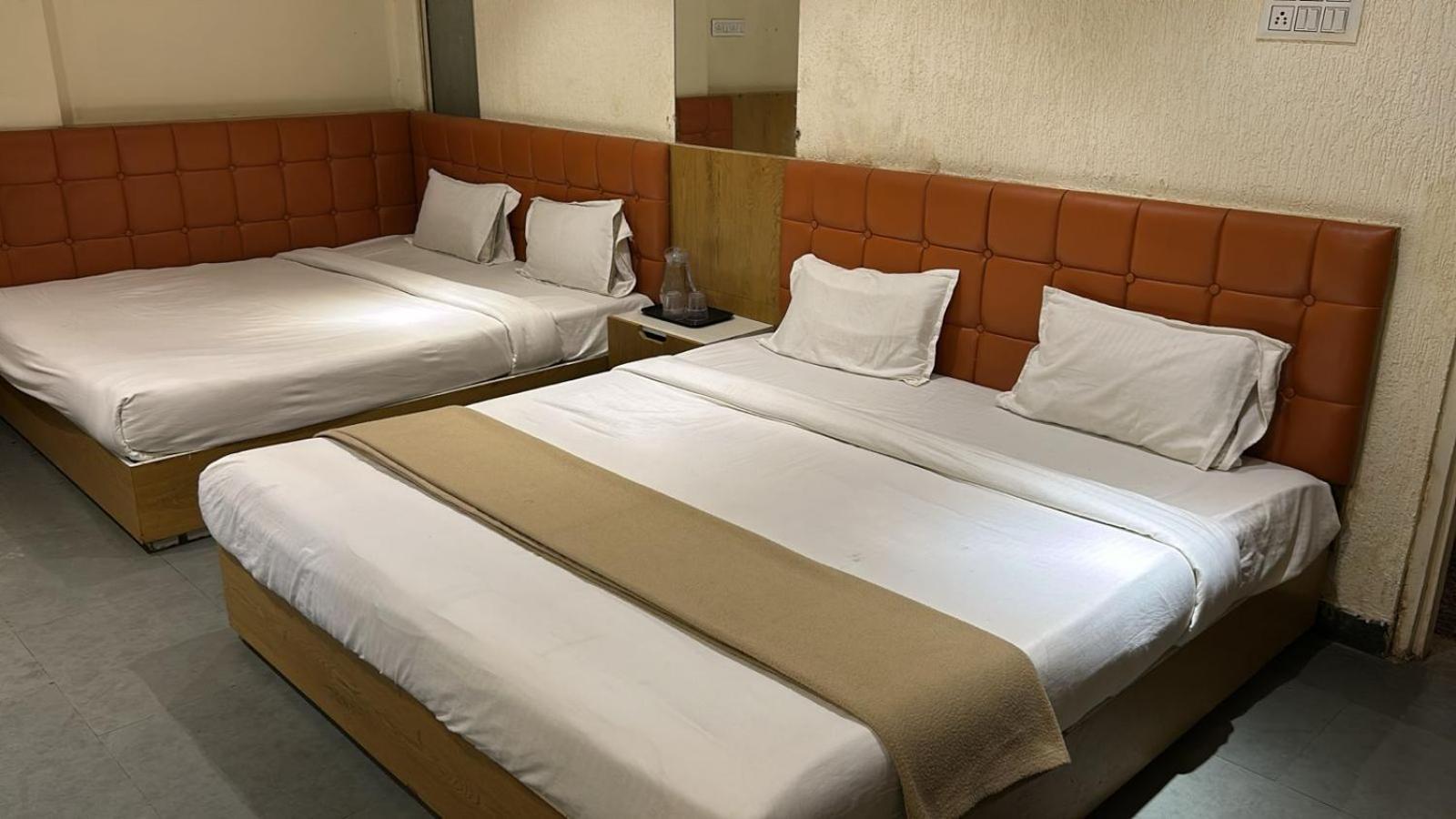 Hotel Empire Ujjain Eksteriør bilde