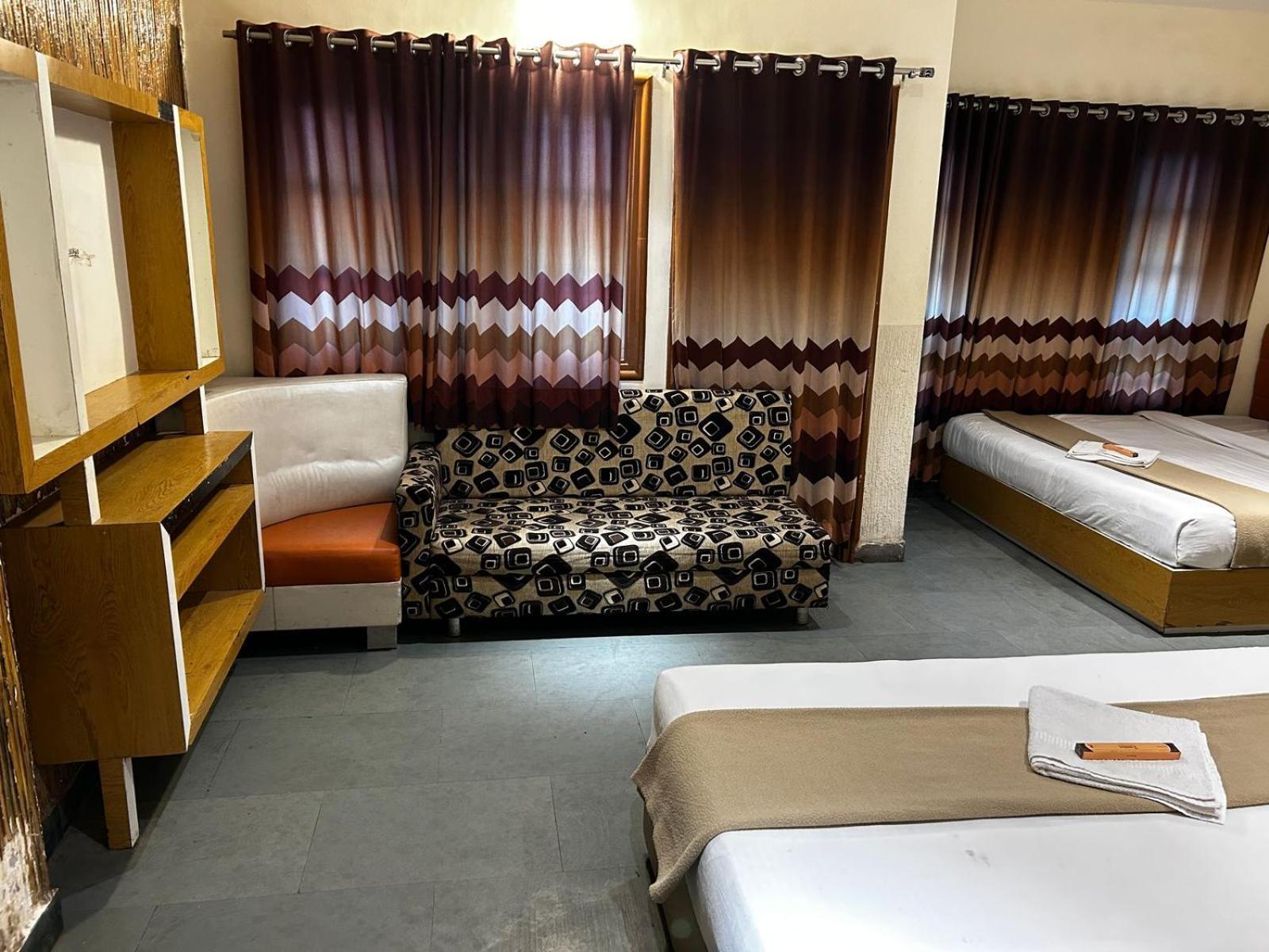 Hotel Empire Ujjain Eksteriør bilde