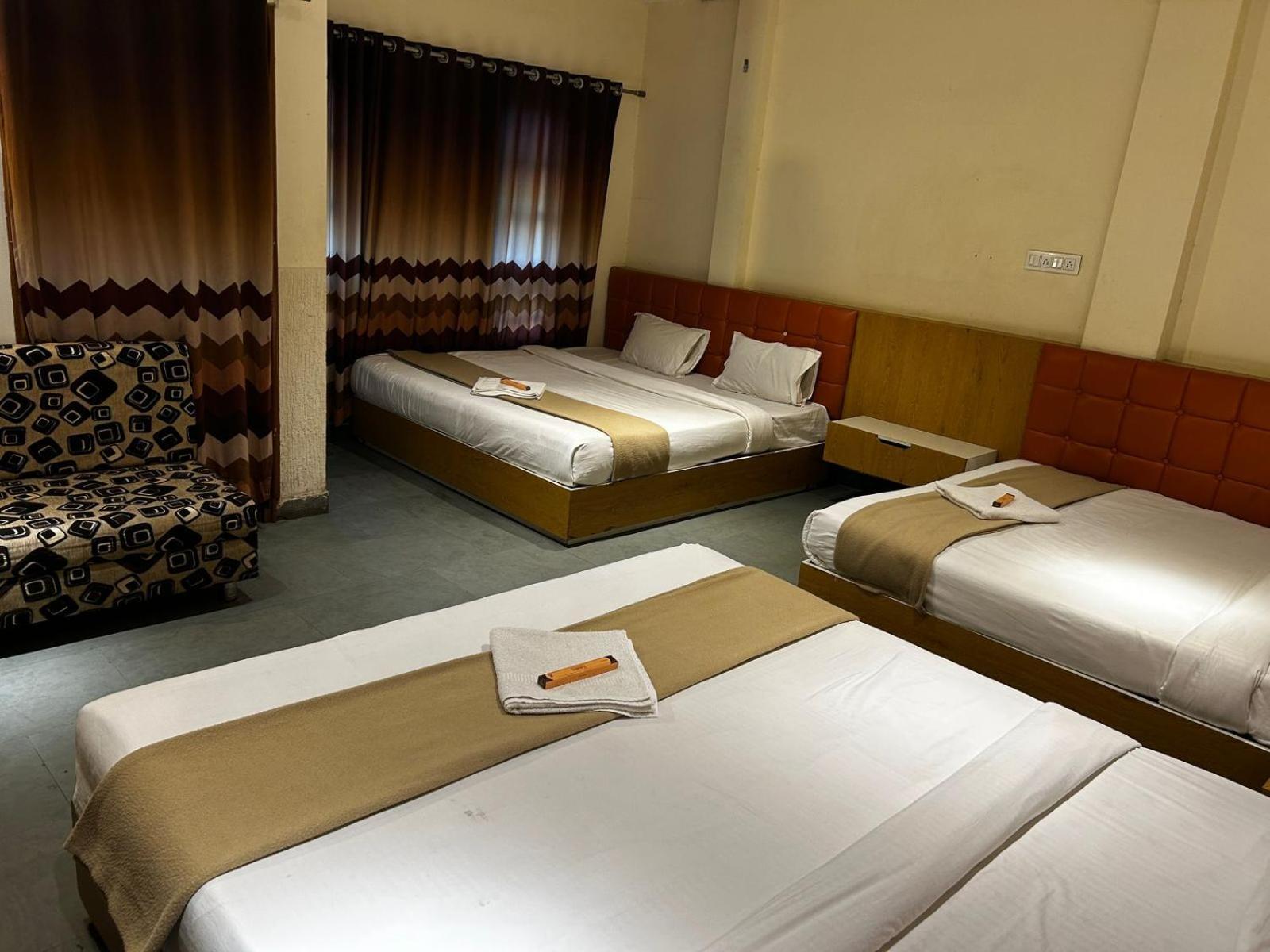Hotel Empire Ujjain Eksteriør bilde